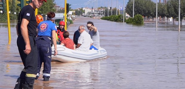 Εκκενώνεται μέρος της συνοικίας Νέας Σμύρνης